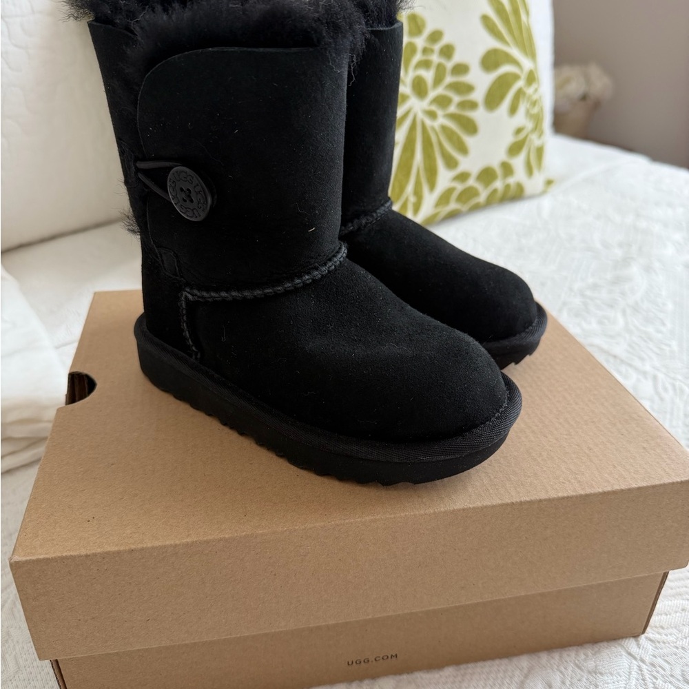 UGG Kids Classic Bailey II Black Button Boots